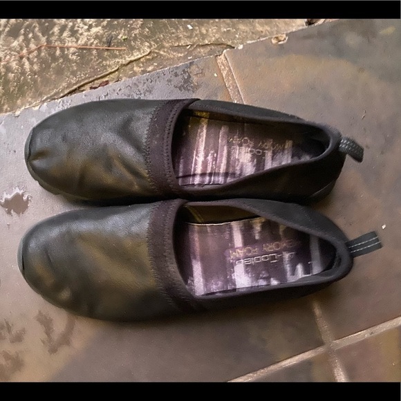 Skechers Air Cooled Memory Foam Black Slip-On Stretch Flex Sneakers Size 9.5
M - Picture 2 of 10